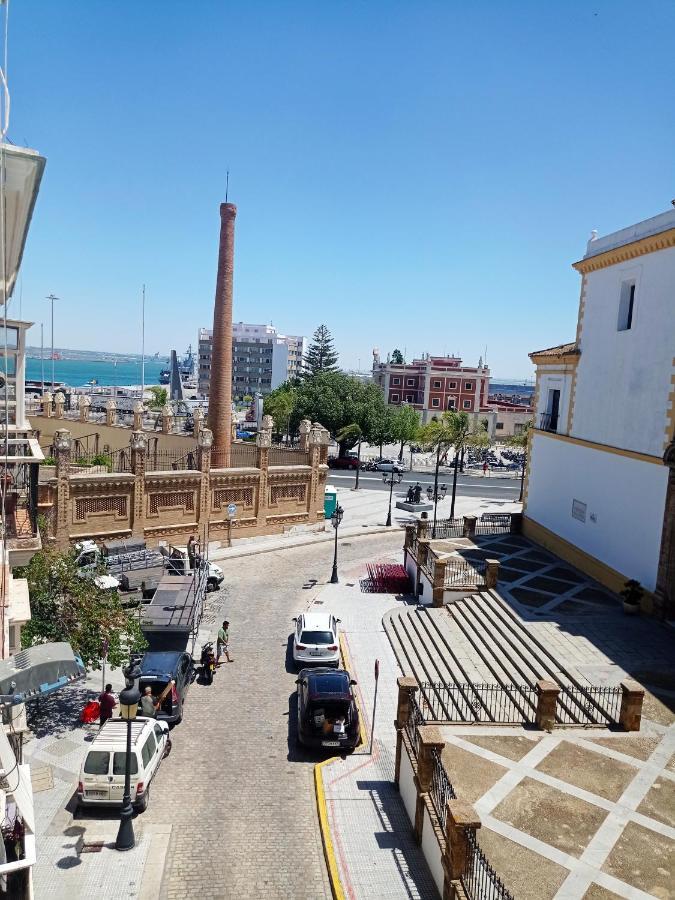 Apartamentos Plaza Santo Domingo Cádiz Buitenkant foto