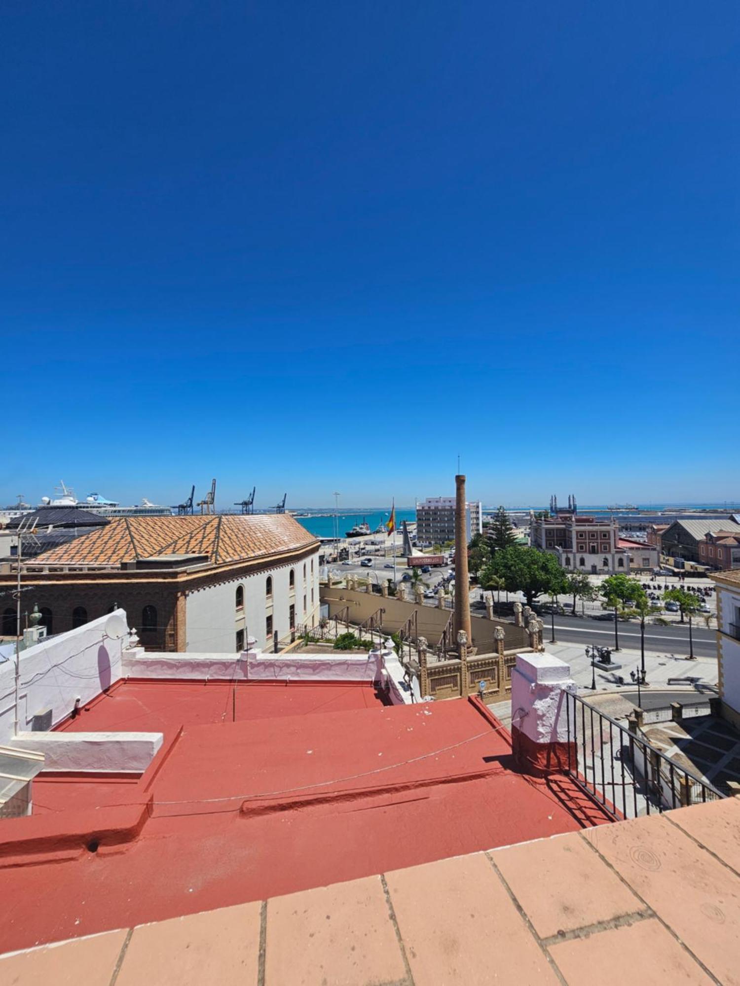 Apartamentos Plaza Santo Domingo Cádiz Buitenkant foto