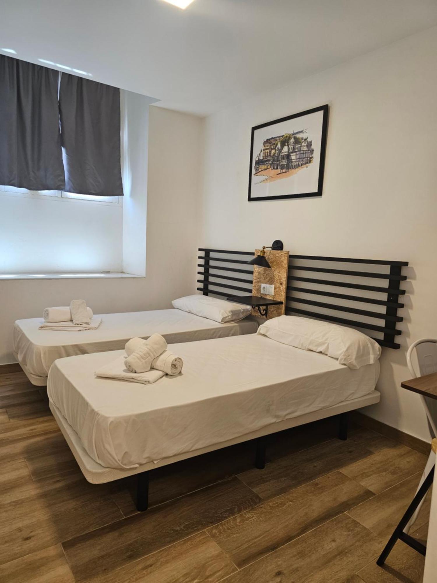 Apartamentos Plaza Santo Domingo Cádiz Buitenkant foto